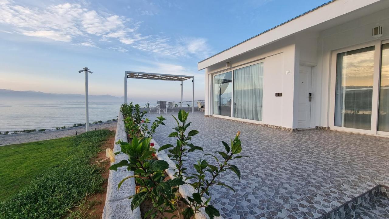 Holiday Beach Resort 迪巴 外观 照片