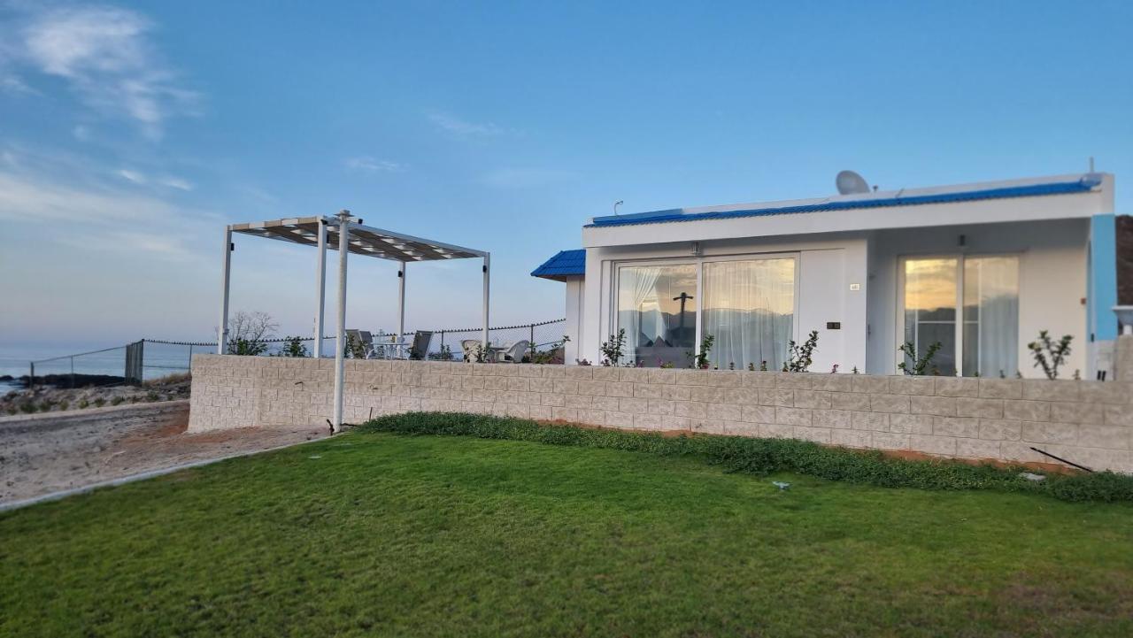 Holiday Beach Resort 迪巴 外观 照片